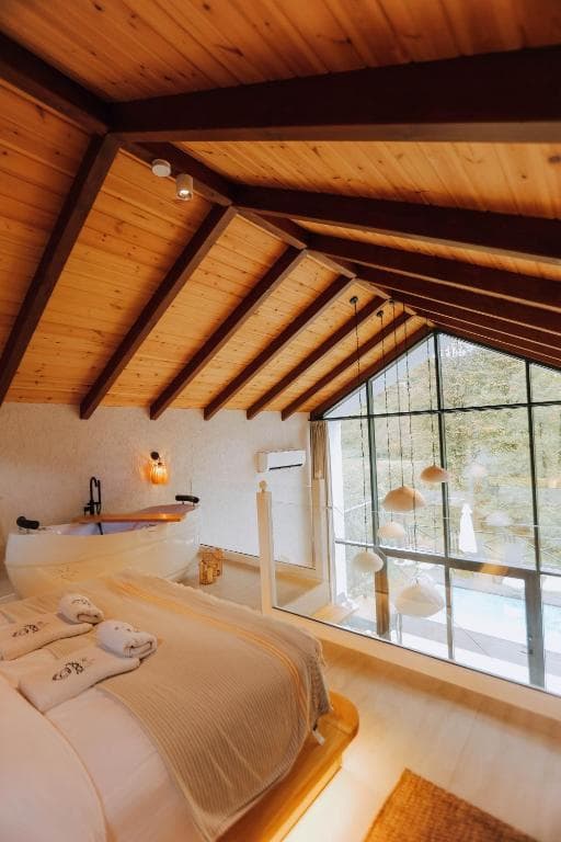 Corner Roof Villa 101 — iç mekân yaşam alanı
